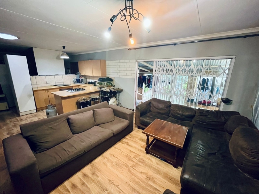 3 Bedroom Property for Sale in Geelhoutpark North West